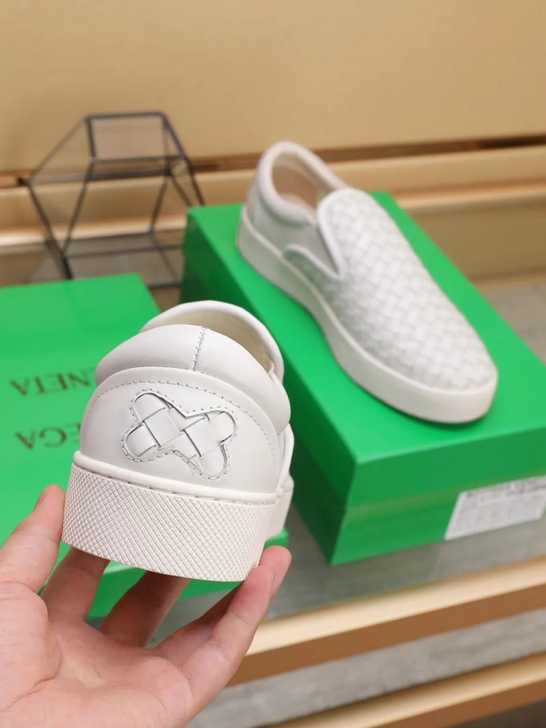 Men's men's shoes💰Men's shoes💰480💰🔥[BV] series of top purchasing agents🔍Imported first-layer cowhide woven surface, cowhide foot pads lining environmentally friendly ♻️Does not fade, 💪Sole: Rubber combination original factory special outsole ⚠Original and single goods 🔍🔍You can come in and out at will, welcome to compare ⚠Number of sizes: 38-44